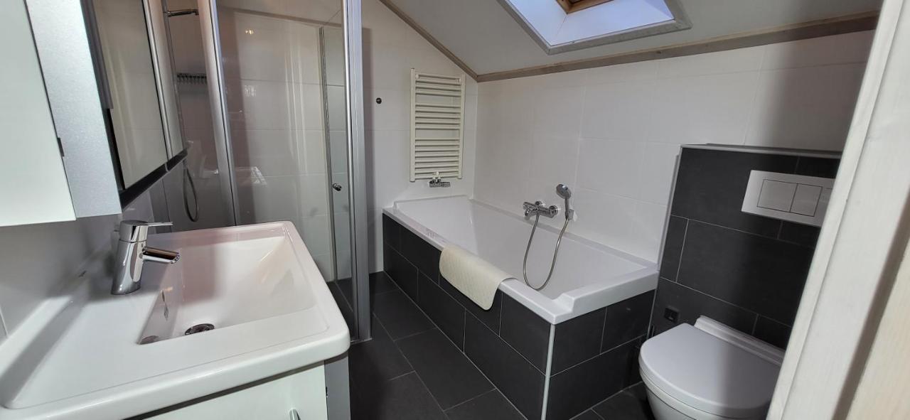 The Black House - Luxurious Holiday Villa Zeewolde Extérieur photo